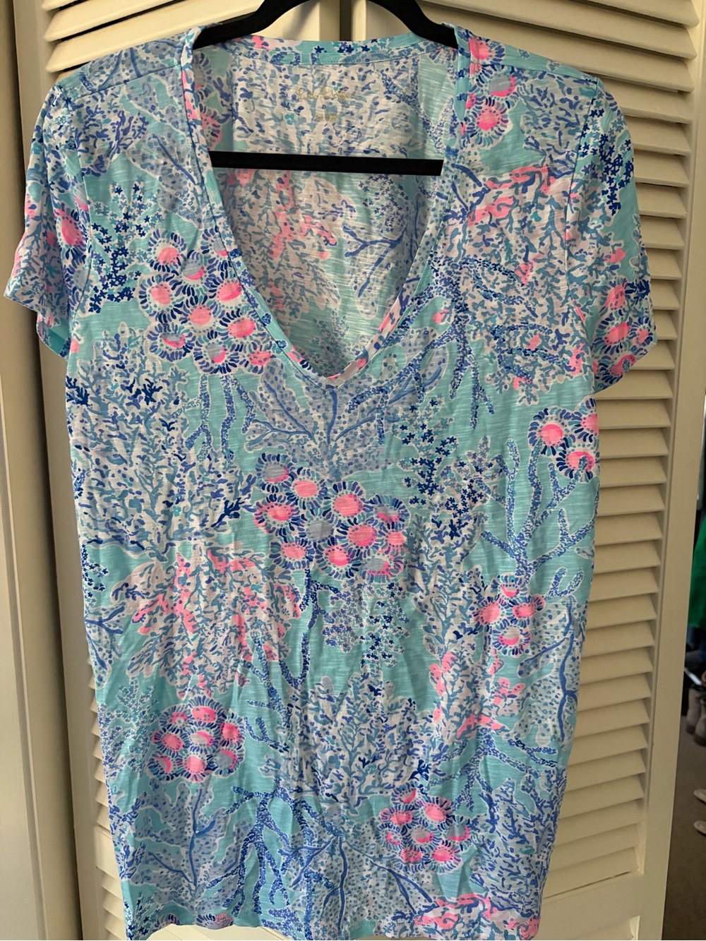 Lilly Pulitzer Aqua & Pink Floral V-Neck Tee